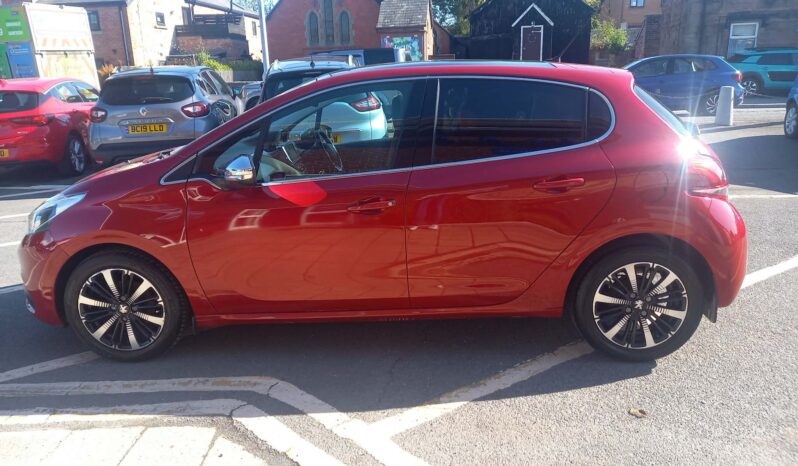 208 PEUGEOT 208 1.2 (66) full
